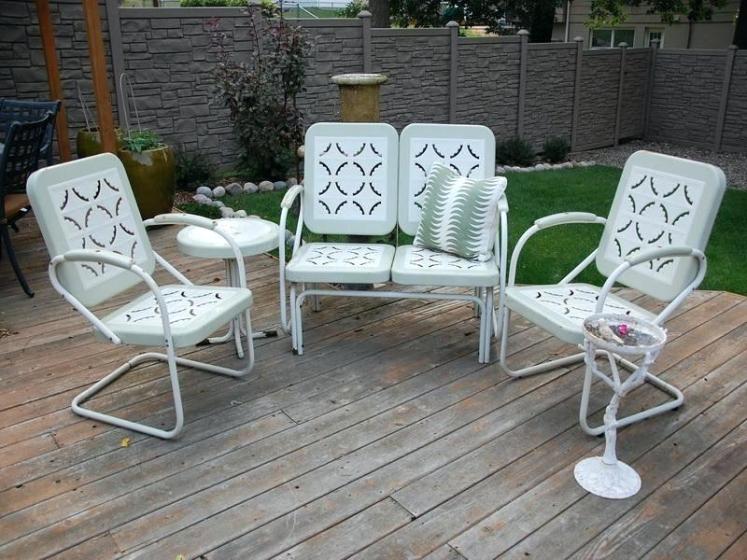 Sources for Budget Outdoor Furniture